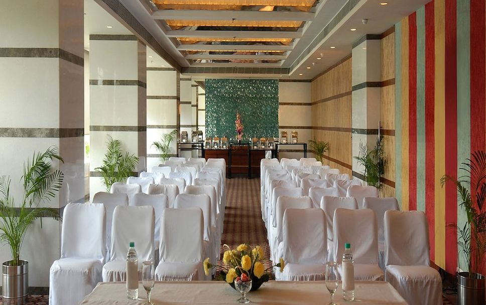 Banquet hall Photo
