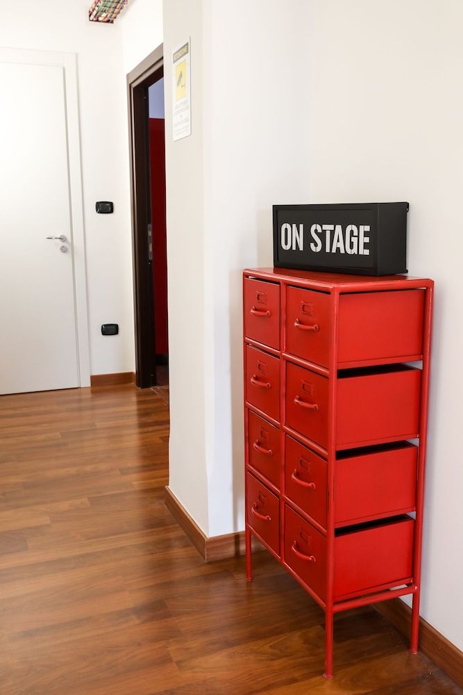 Room amenity