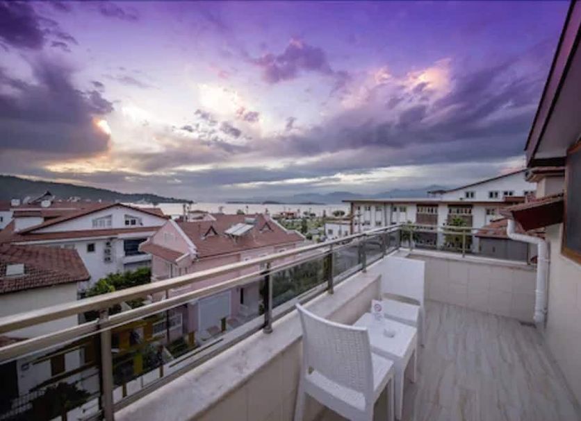 Balcony Photo