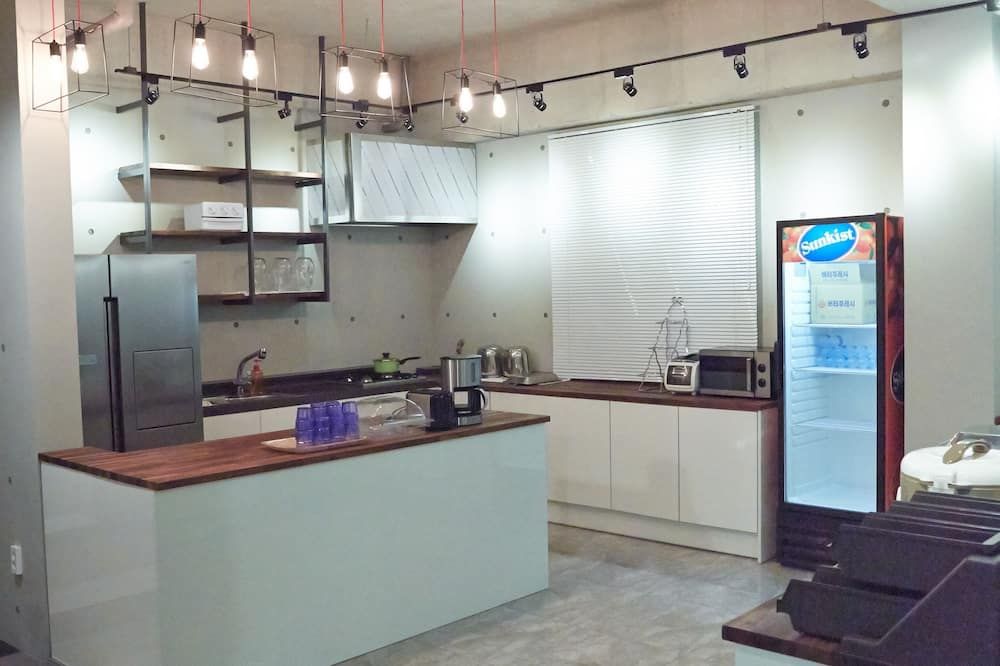 Kitchen Photo