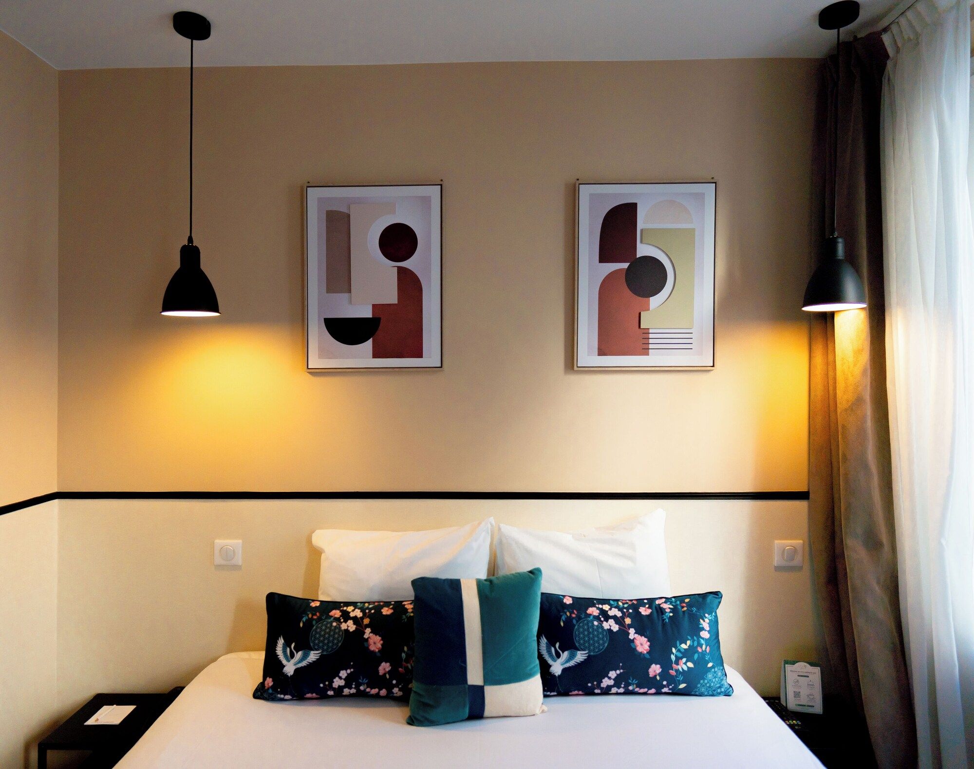 Room amenity