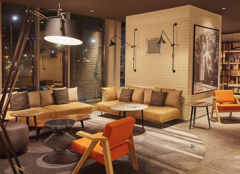 Lounge Photo