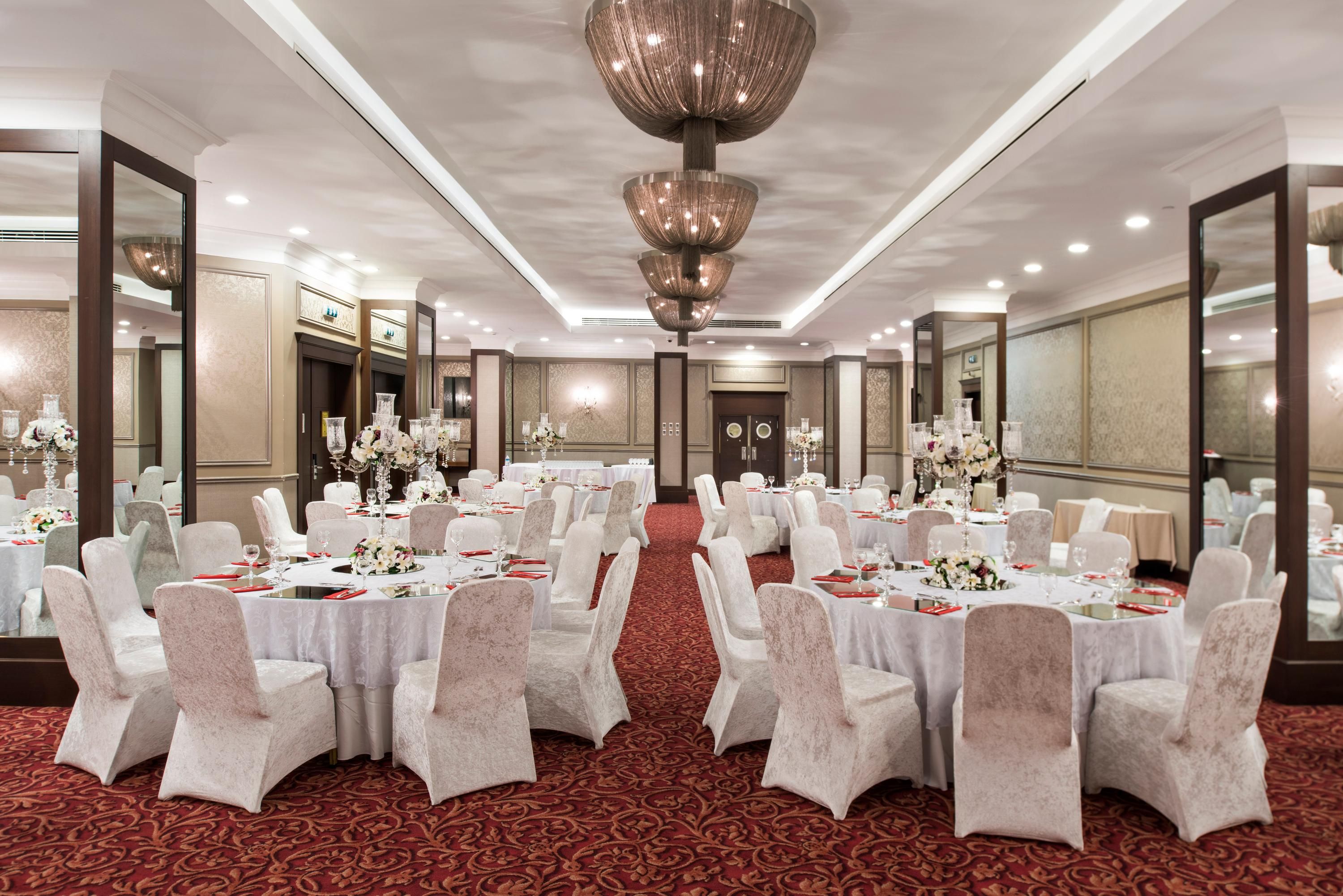 Banquet hall