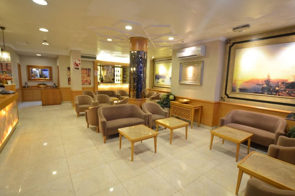 Lounge Photo