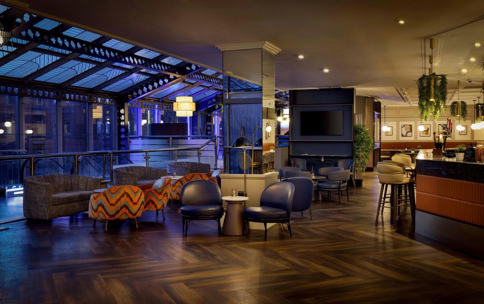 Bar Photo