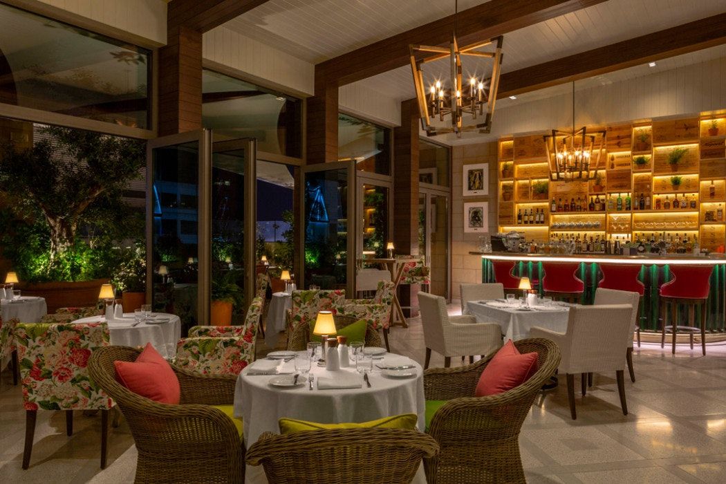 Restaurant Photo