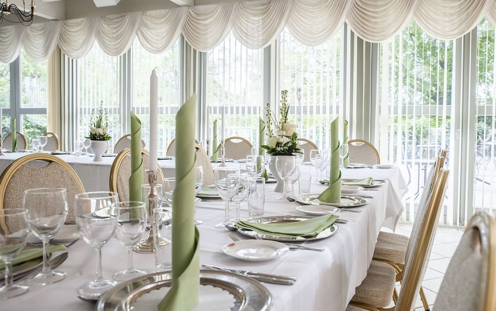 Banquet hall Photo