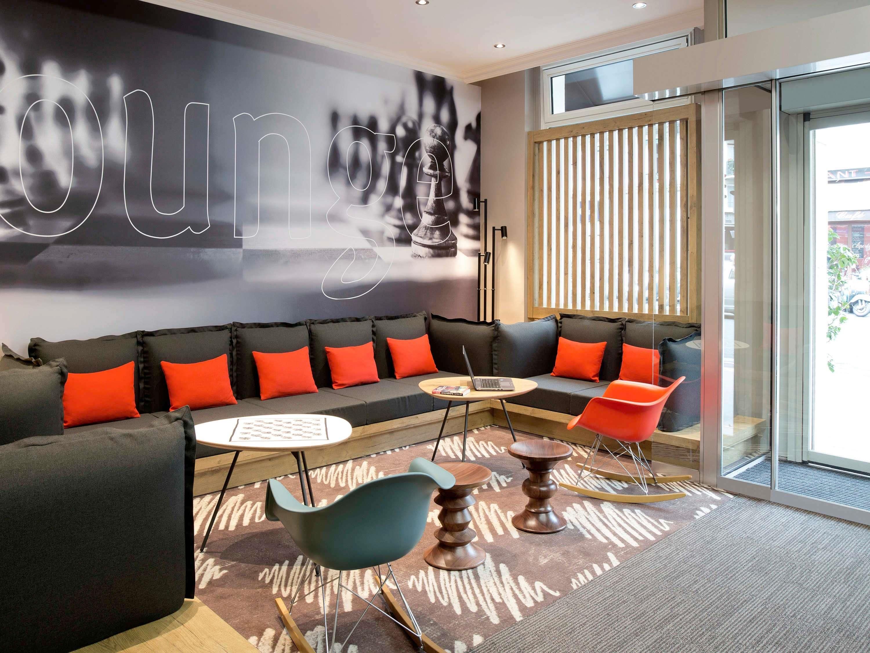 Lounge Photo