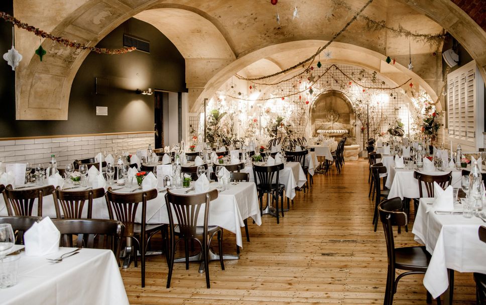 Banquet hall Photo