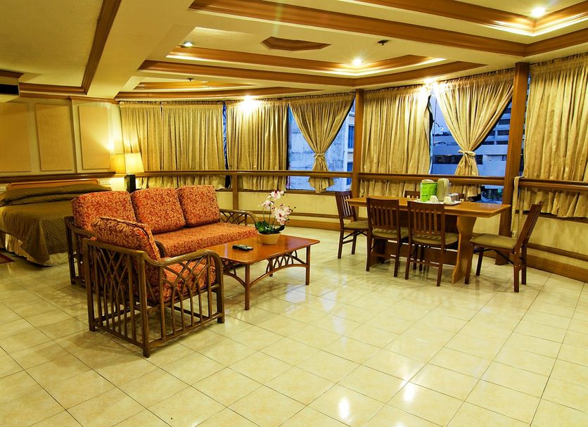 Lounge Photo