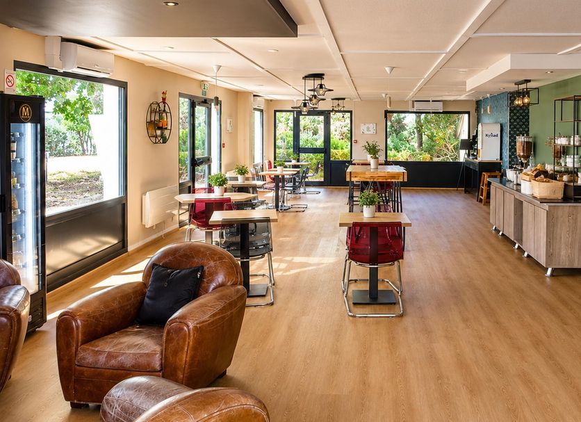 Dining room Photo