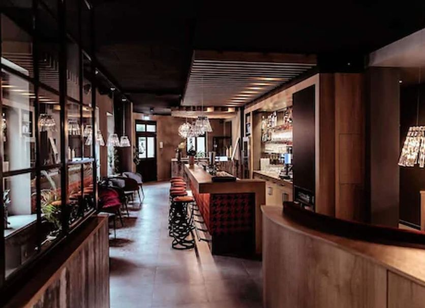 Bar Photo