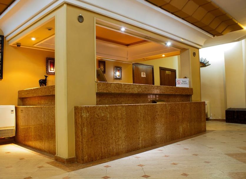 Front desk Photo