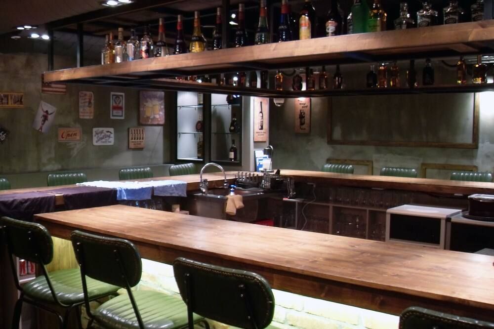 Bar Photo