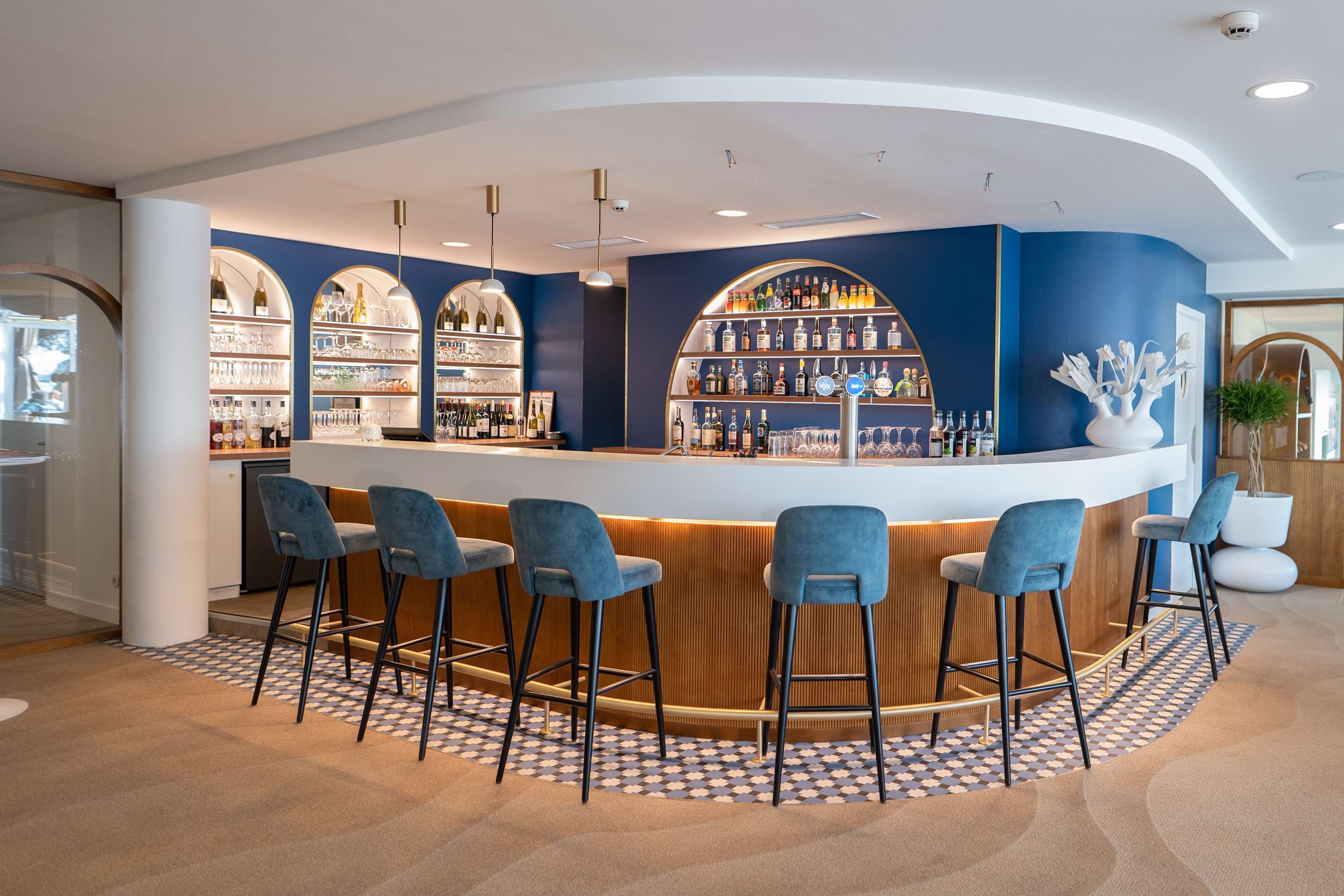 Bar Photo