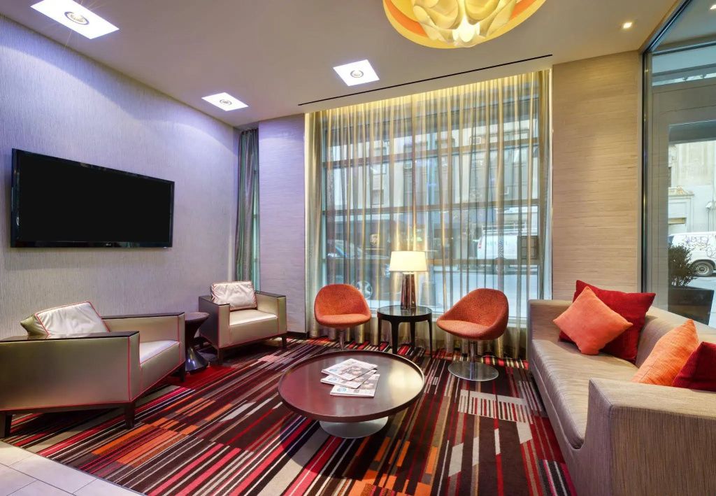 Lounge Photo