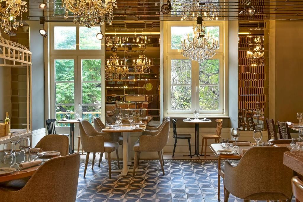 Restaurant Photo