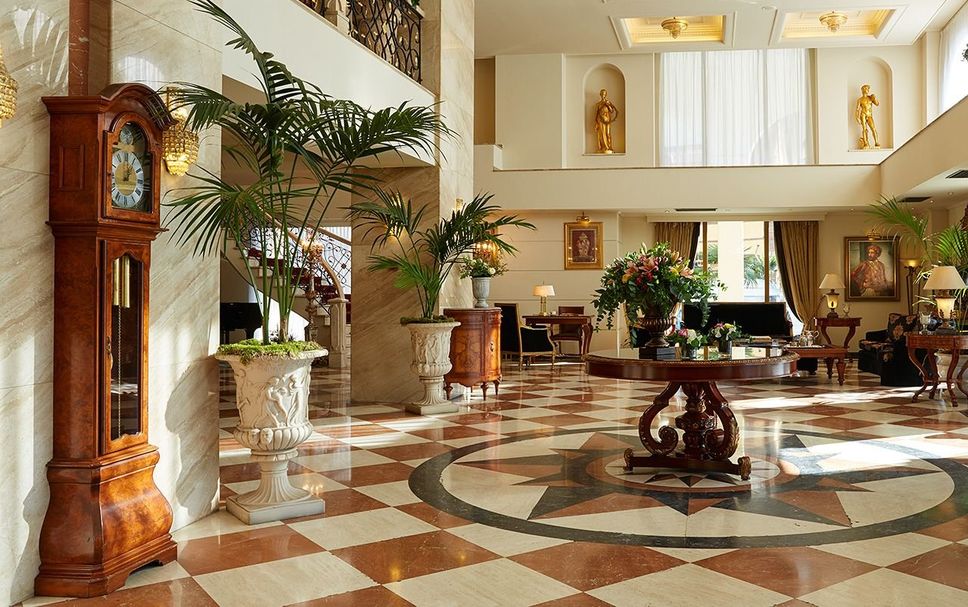 Lobby Photo