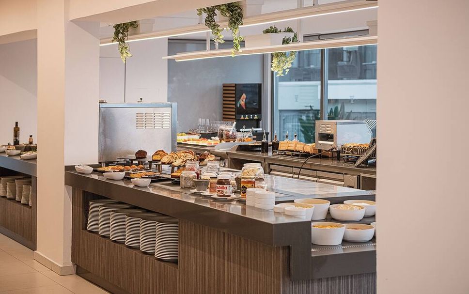 Buffet Photo