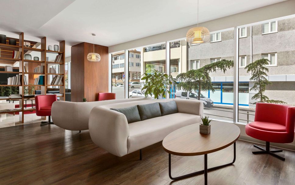 Lounge Photo