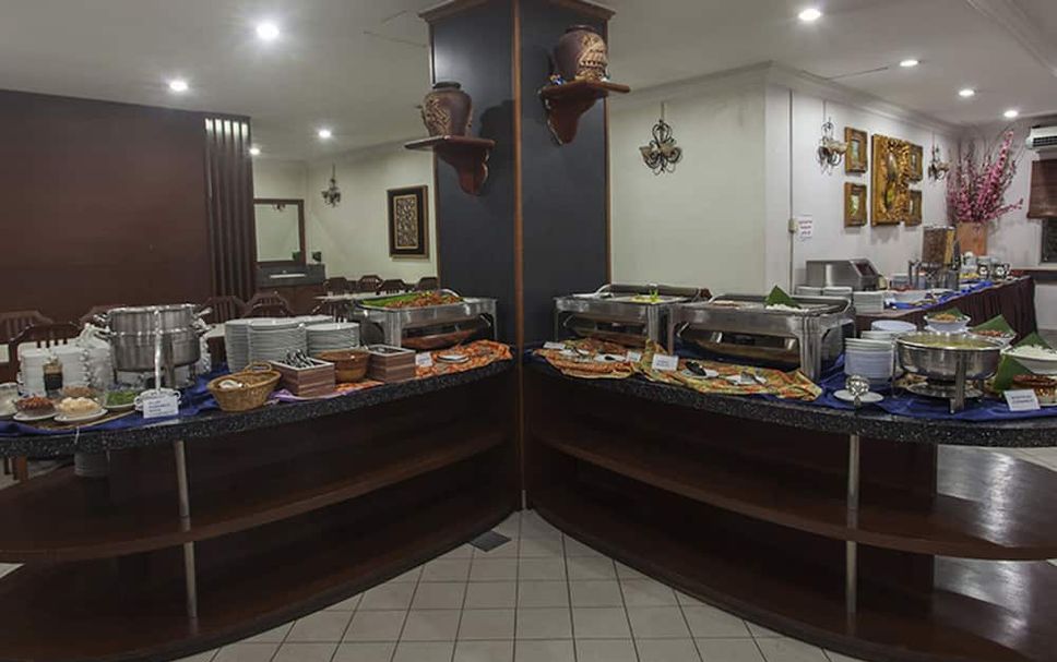 Buffet Photo