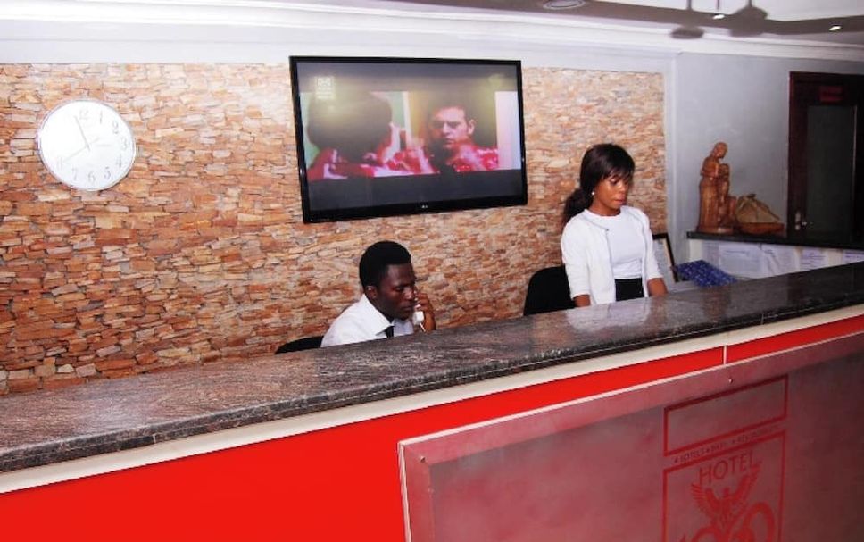 Front desk Photo