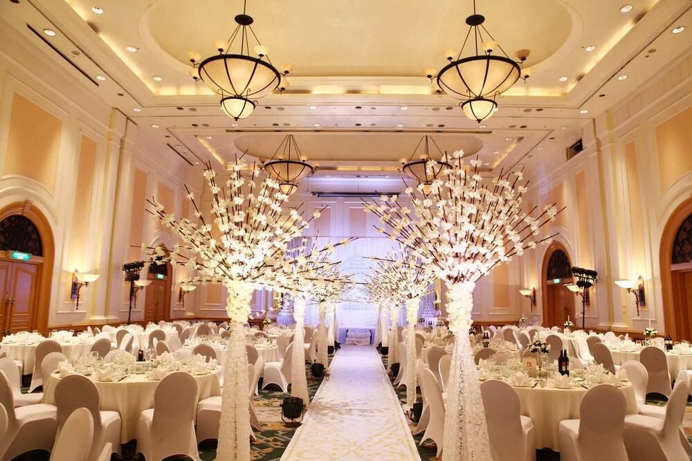 Banquet hall