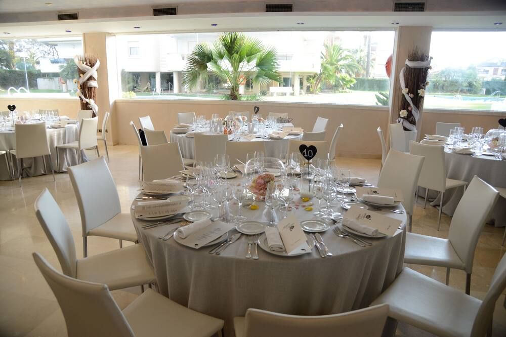 Banquet hall