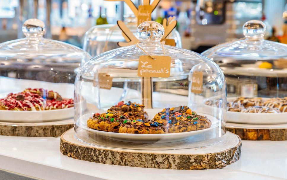 Buffet Photo