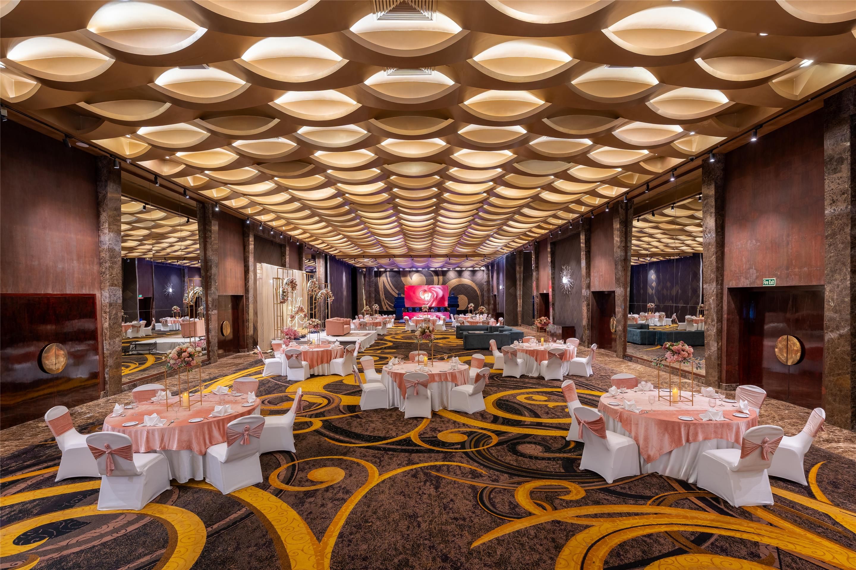 Banquet hall