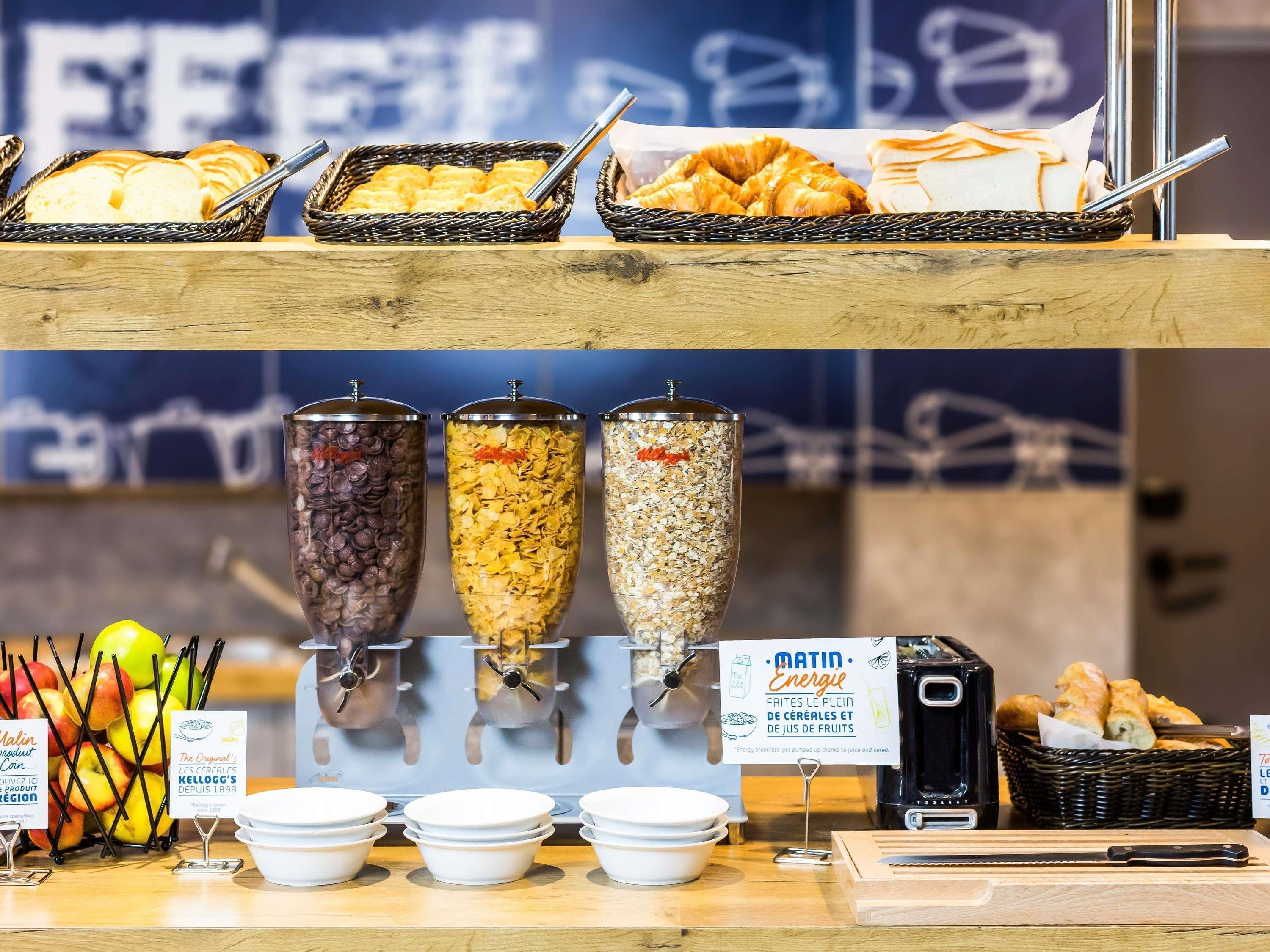 Buffet Photo
