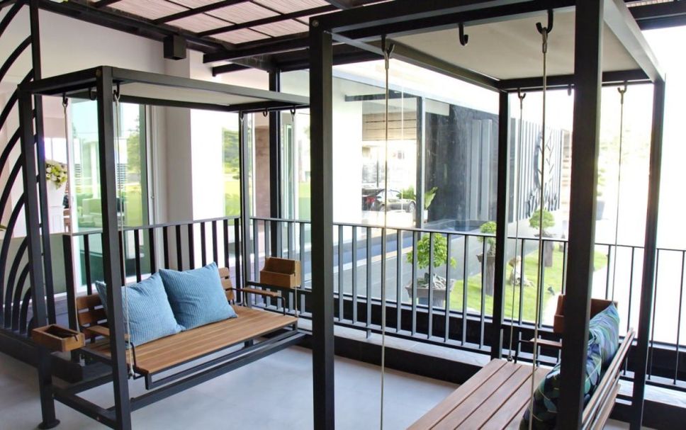 Balcony Photo