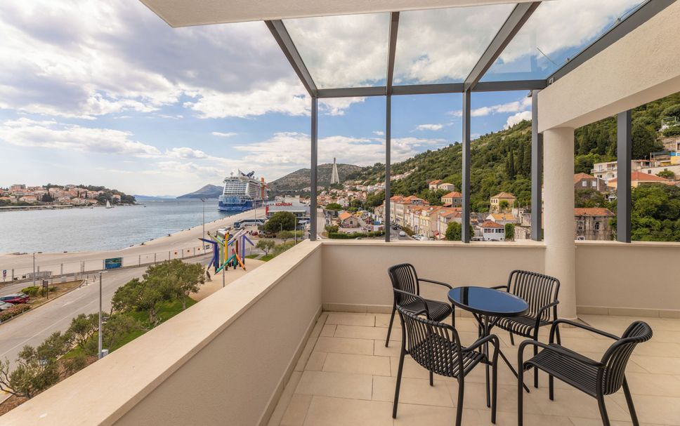 Balcony Photo