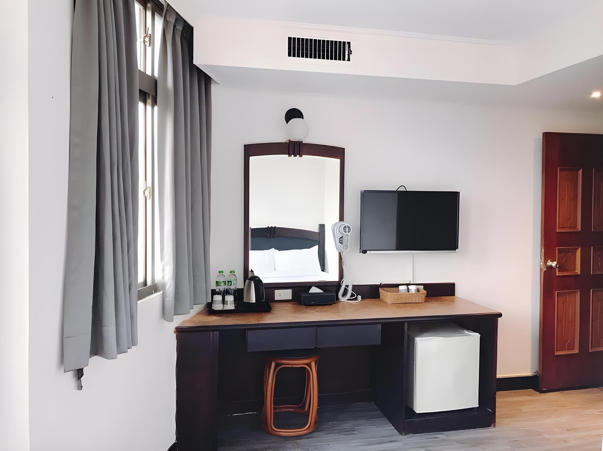 Room amenity
