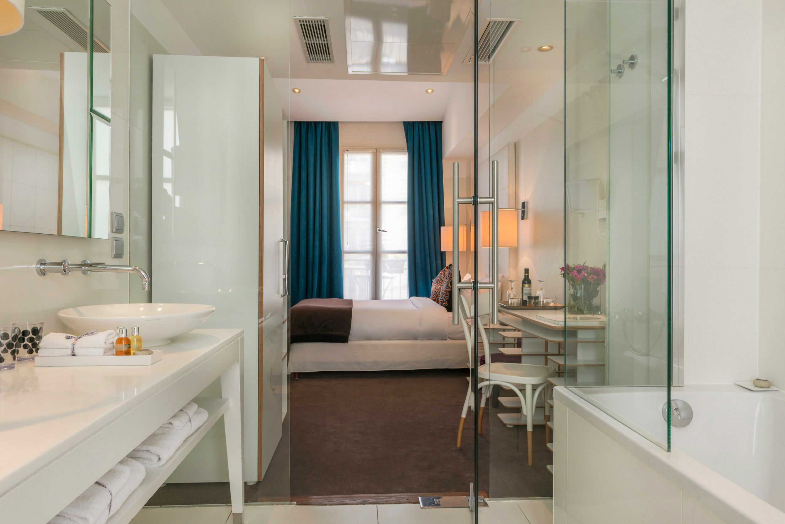 Room amenity