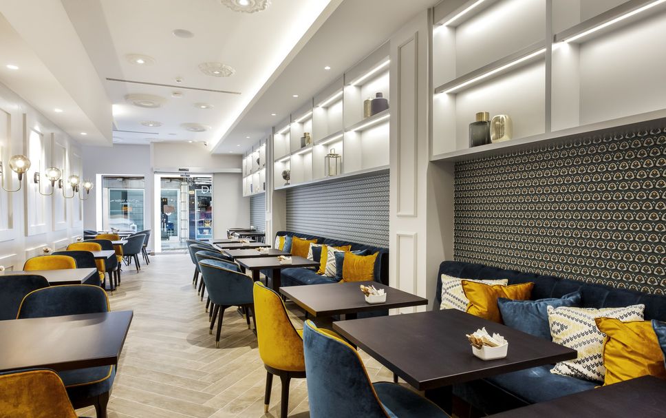 Restaurant Photo