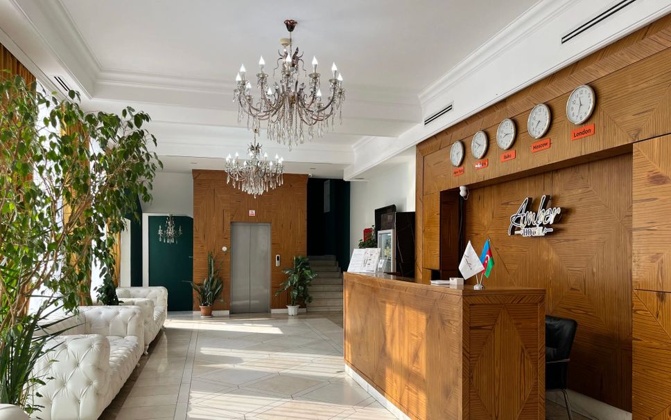 Front desk Photo