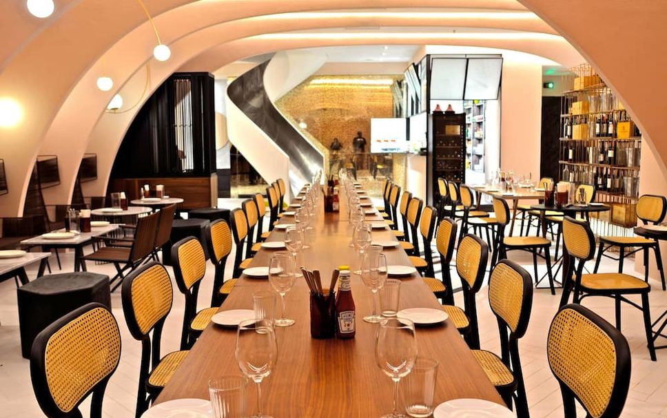 Restaurant Photo