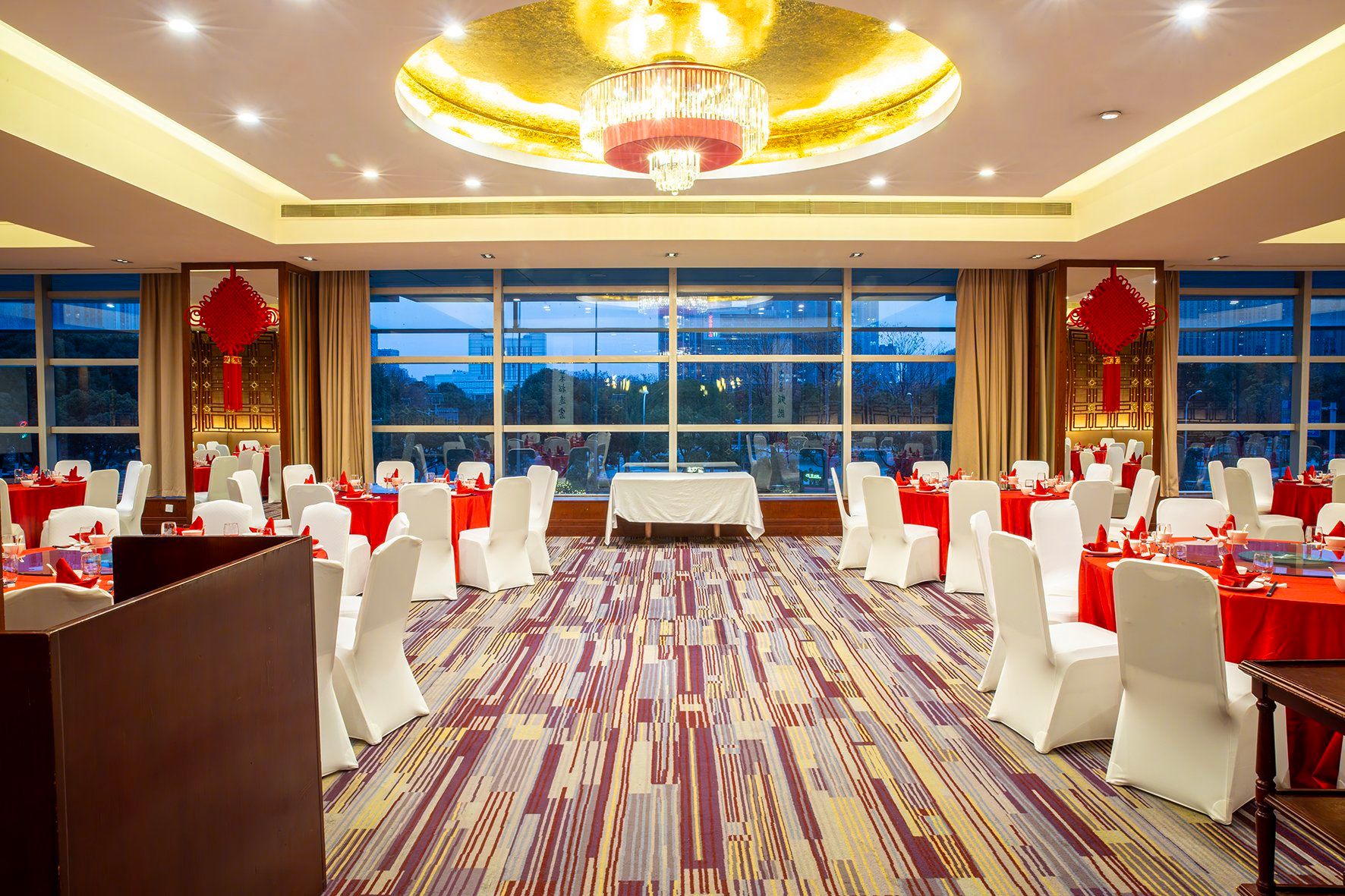 Banquet hall
