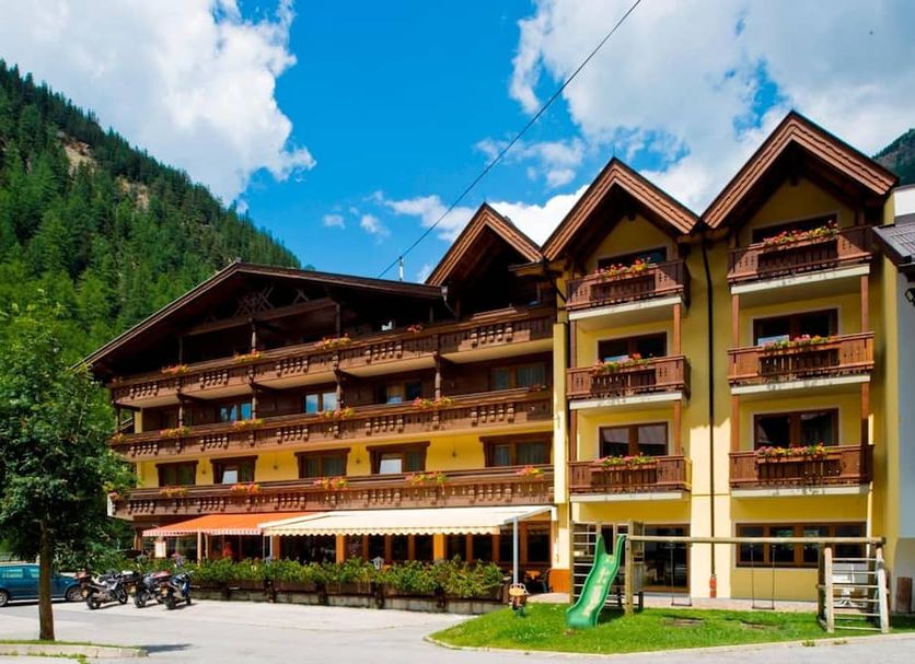 Building Photo