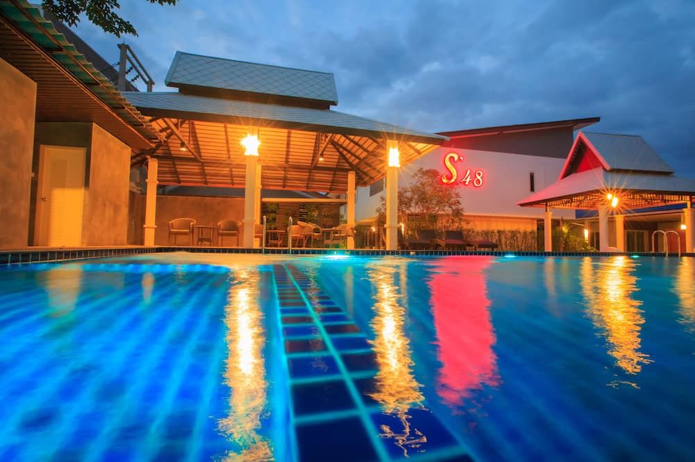 Pool Photo