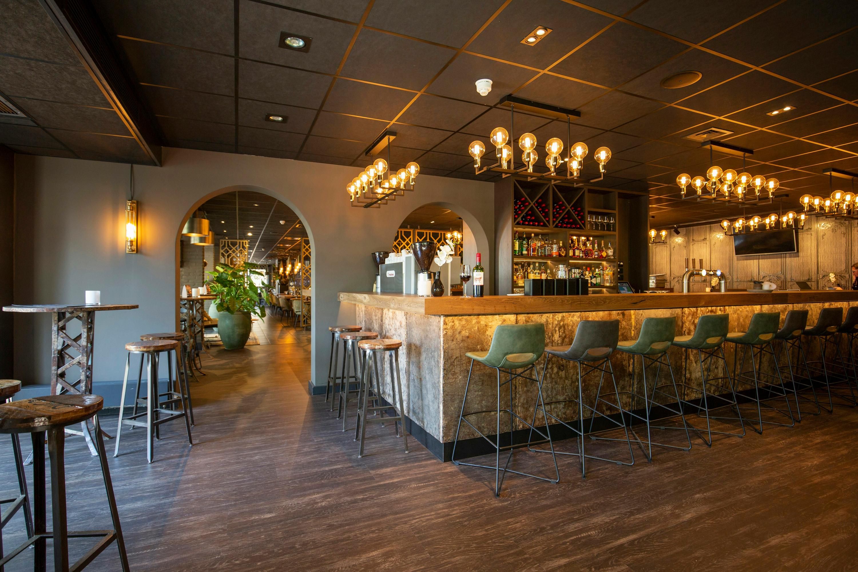 Bar Photo