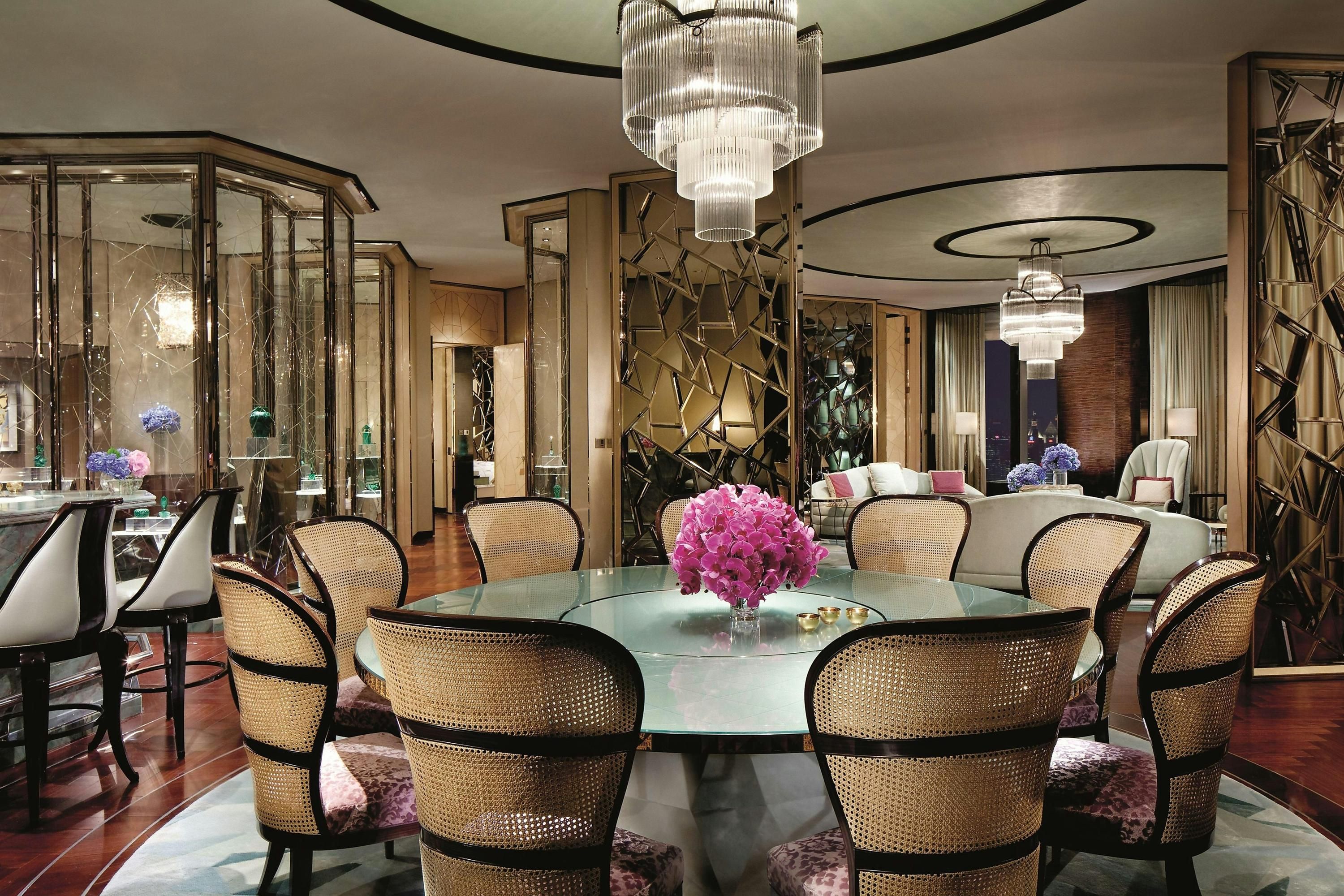 Dining room Photo
