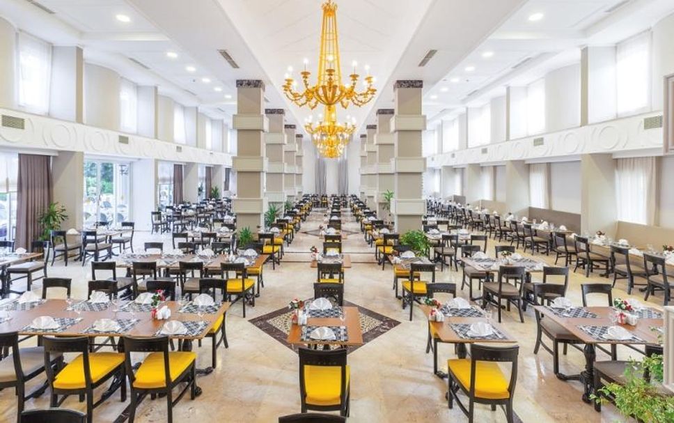 Restaurant Photo