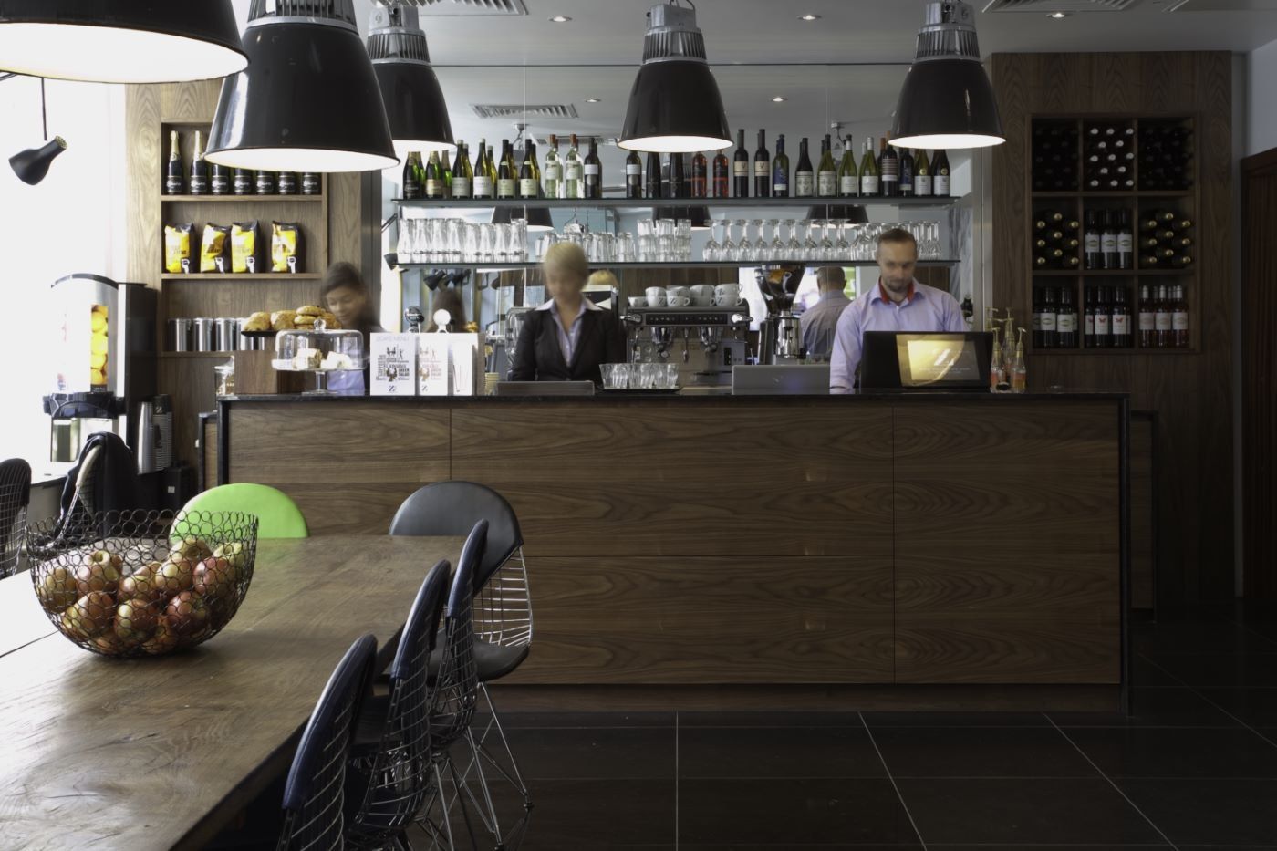 Bar