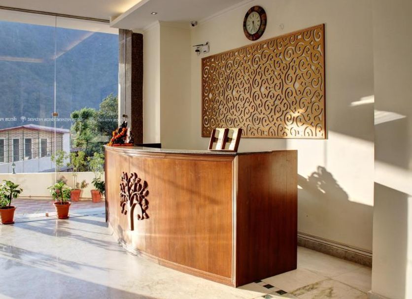 Front desk Photo