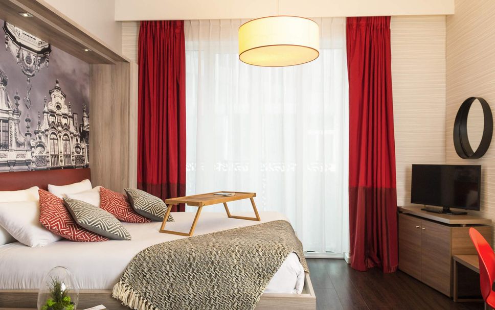 Bedroom Photo
