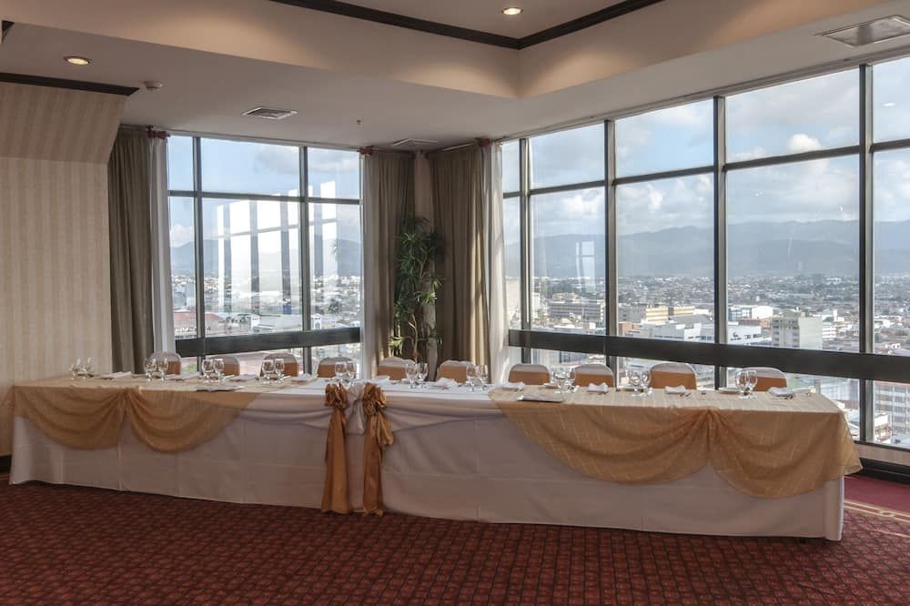 Banquet hall