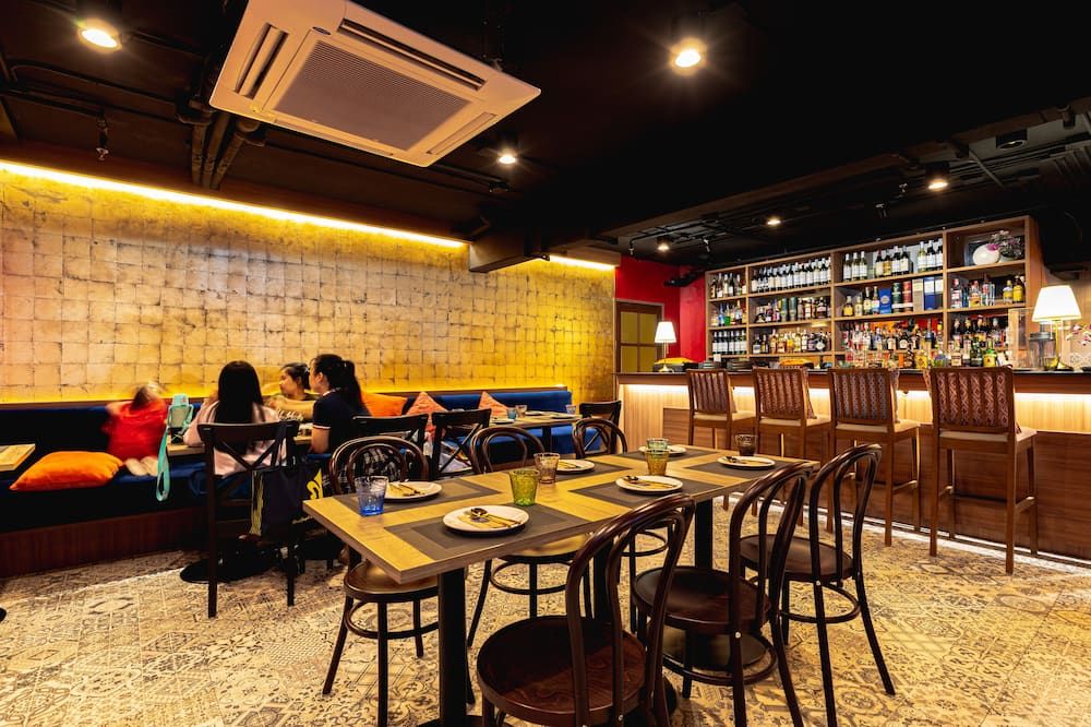 Bar