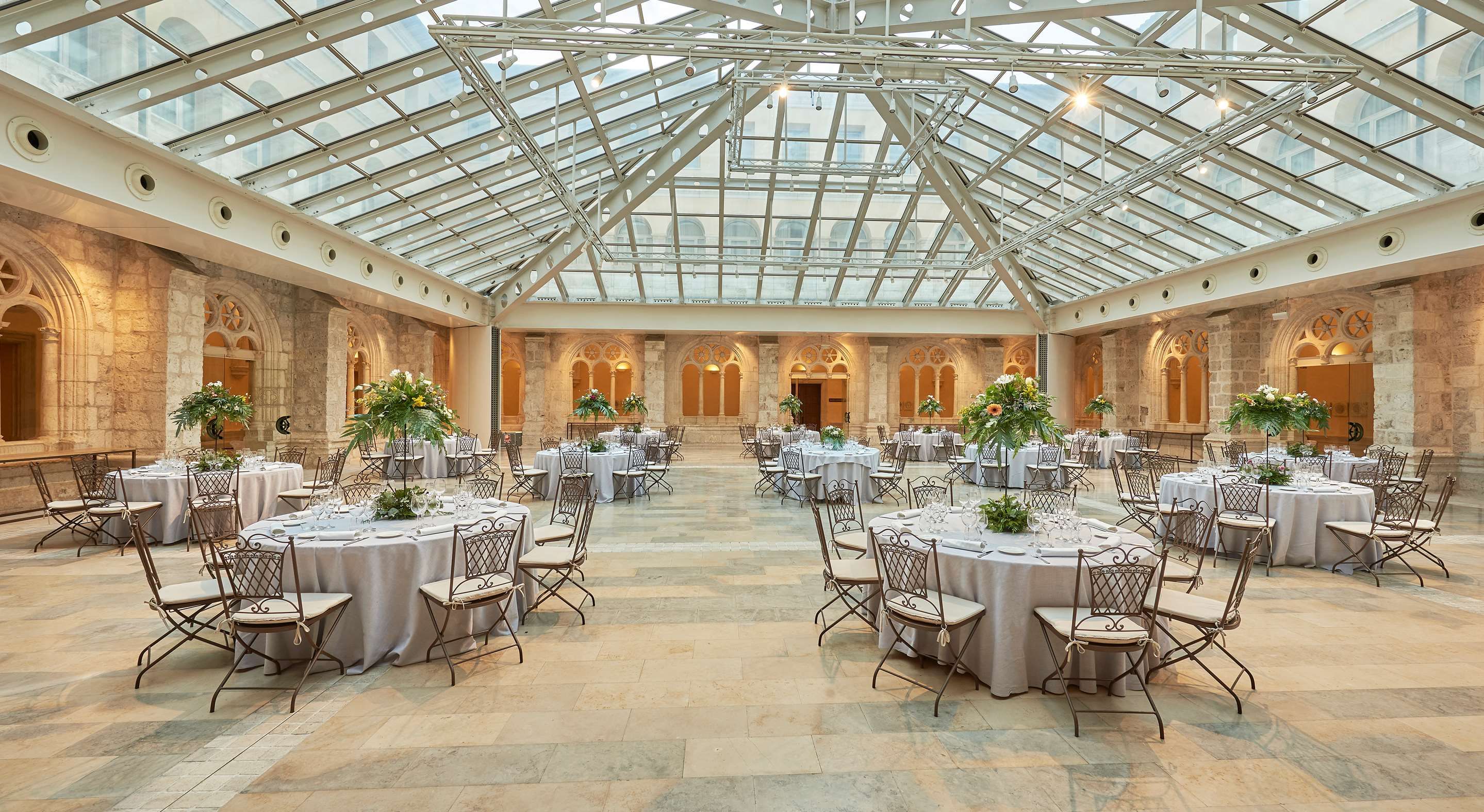Banquet hall